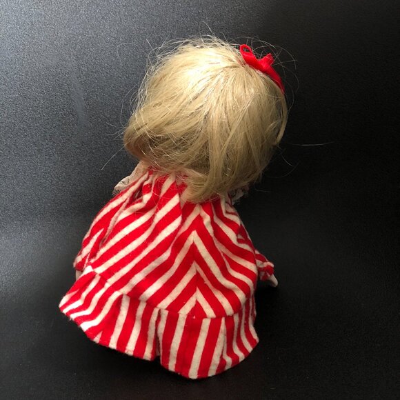 Doll Vintage Enesco Wind Up Moving Music Porcelain 7" Red Girl Shelf Sitter - Picture 3 of 8